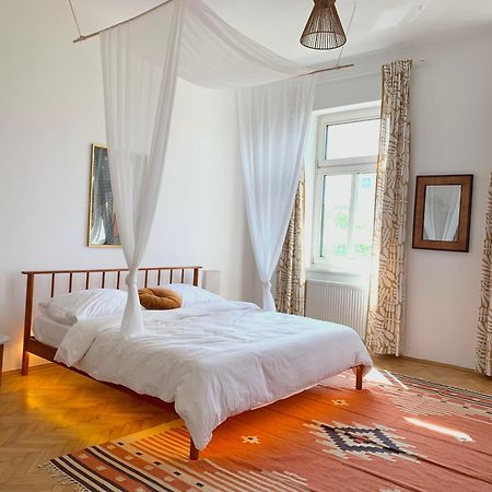 Bamboo City Apartment : A Cozy Family Haven In Vienna'S 9Th District Buitenkant foto